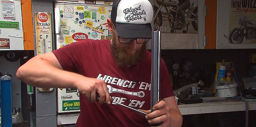 Café racer 24 - DIY on wheels