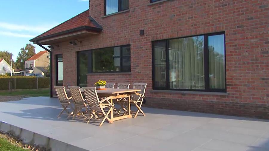 Terrasse en pierre: béton, céramique ou pierre naturelle?