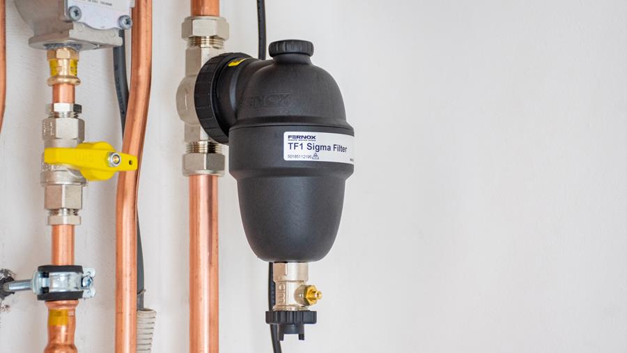 Beaucoup de choses peuvent être résolues ou évitées grâce à un traitement approprié de l’eau de chauffage central.