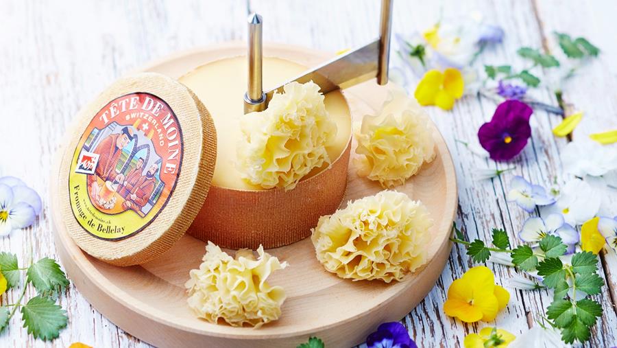 Tête de Moine AOP généreuse: la star suisse de votre rayon fromages