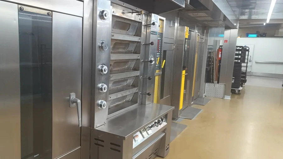 Trente ans plus tard, Peeters aide la boulangerie Lehaen à se remettre sur pieds