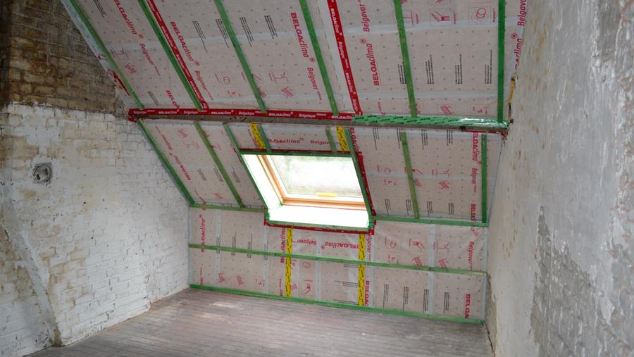 Buildwise fournit aux professionnels de la construction des outils sur mesure pour l'isolation des toitures